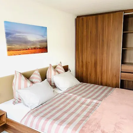 アパート Lilie In Mit Tiefgarage, New And Modern *