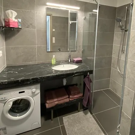 アパート Lilie In Mit Tiefgarage, New And Modern *